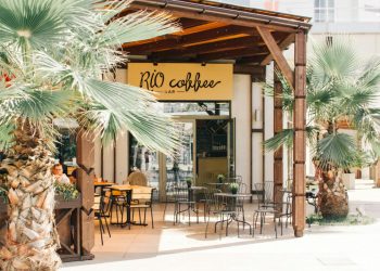 Dịch Vụ Tư Vấn Phong Thủy Cho Quán Cà Phê: Tạo Dựng Không Gian Thư Giãn và Thịnh Vượng